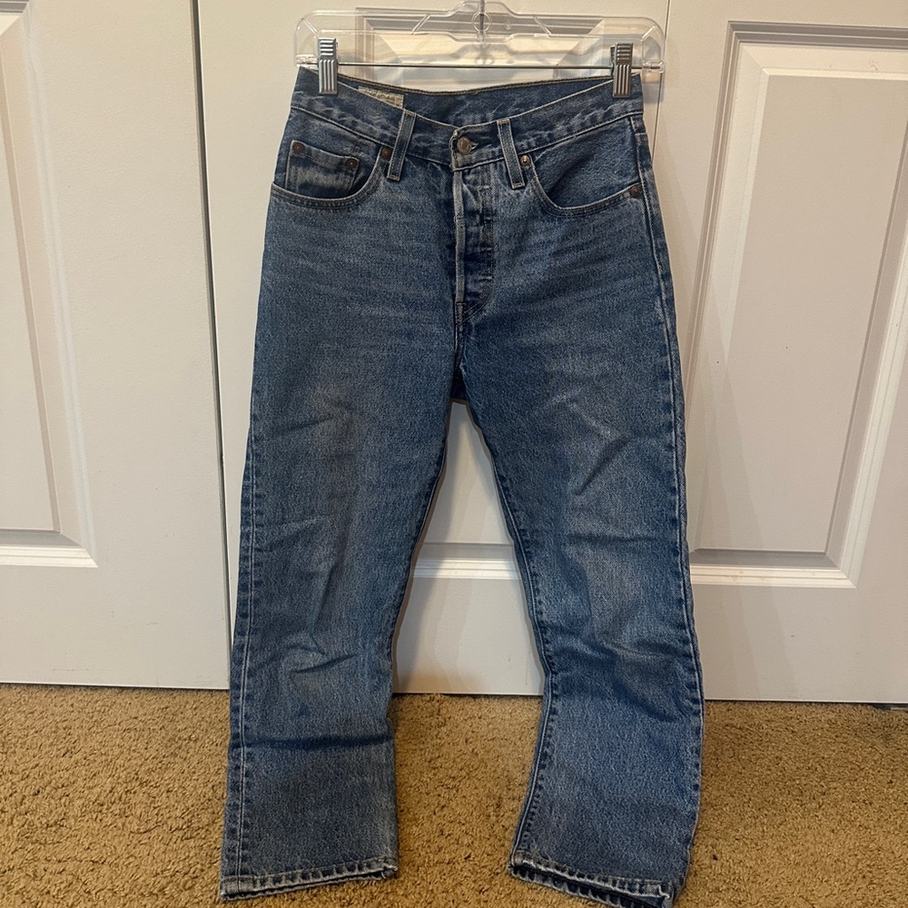 Levi’s Premium Wedgie Straight Ankle Jeans